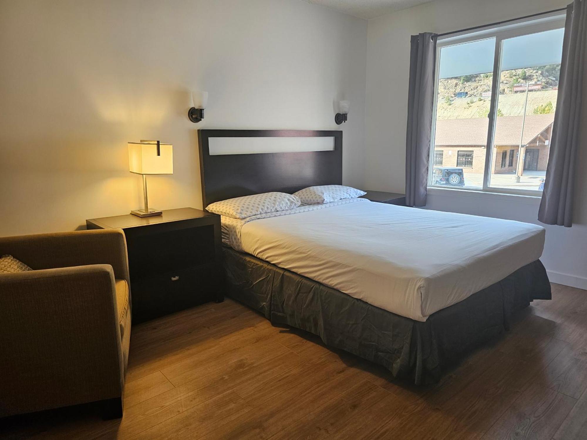 H&H Motor Lodge Idaho Springs Extérieur photo